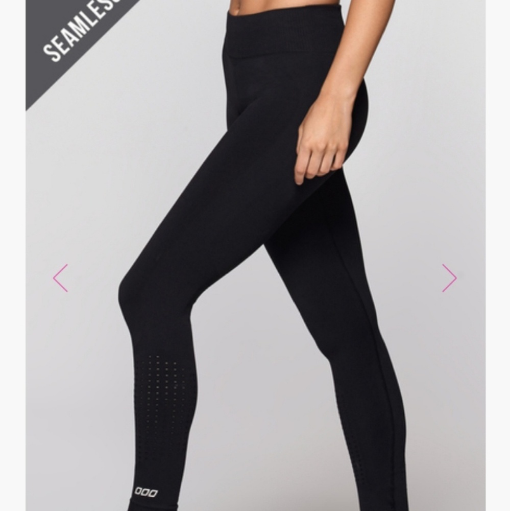 Lorna Jane Zoom seamless F/L tight
